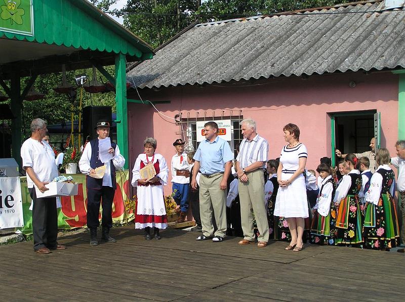 spot folk 07_73.jpg